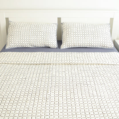 Black and White Checkered Premium Quilt Set