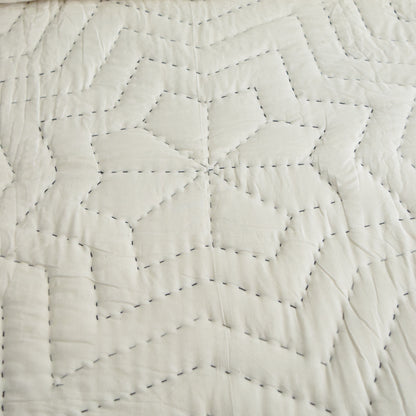 Black and White Threaded Hand-stitched Premium Quilt Set