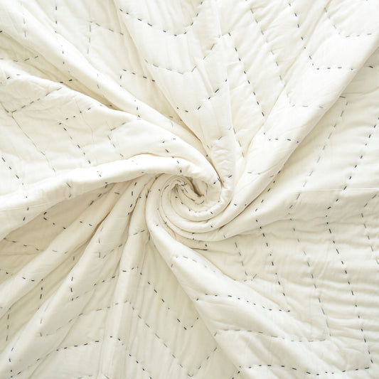 Black and White Threaded Hand-stitched Premium Quilt Set