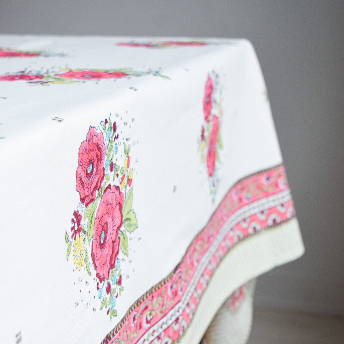 Kentish rose floral tablecloth