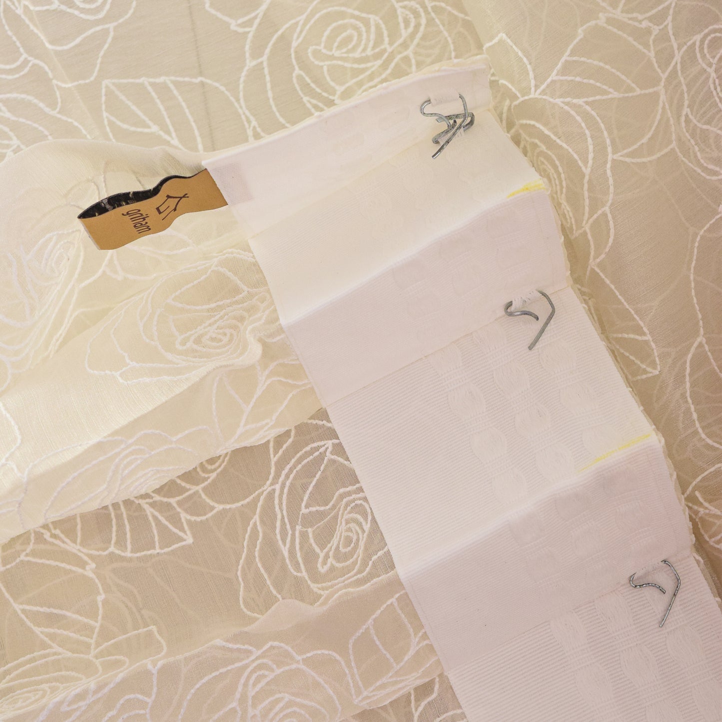  beige floral patterned fabric