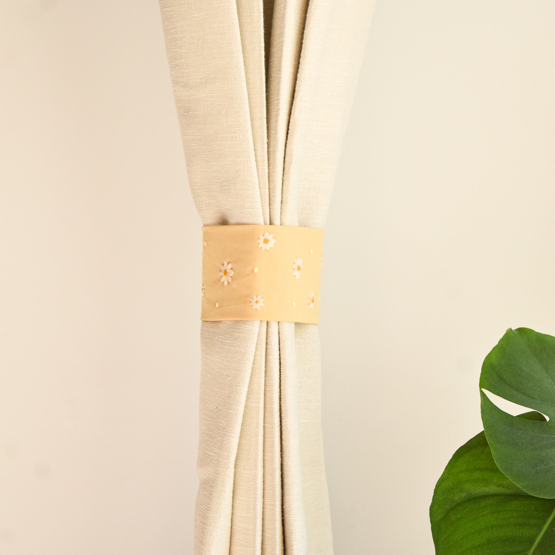Sunny Daisy Hand-Embroidered Curtain Ties 1